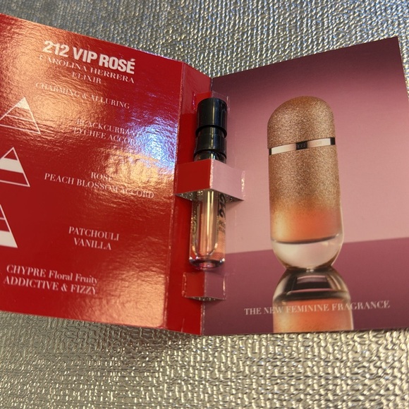 Carolina Herrera 212 VIP Rose Elixir Eau de Parfum - Picture 2 of 2